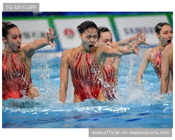 游泳队继续测试不同组合， relay项目竞争激烈